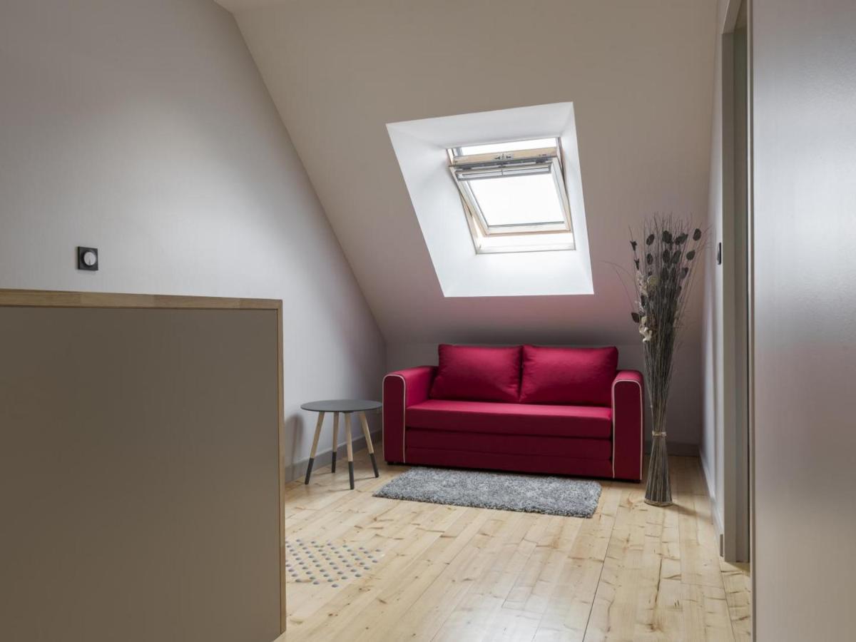 Gite Renove Avec Terrasse, Poele A Bois Et Wifi A Chapeau - Fr-1-489-79 Exterior foto